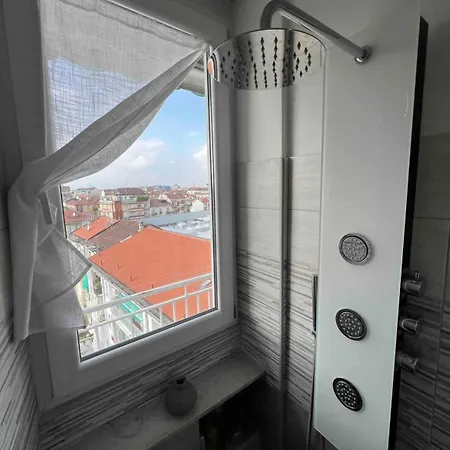 Lägenhet Maison 99 Turin